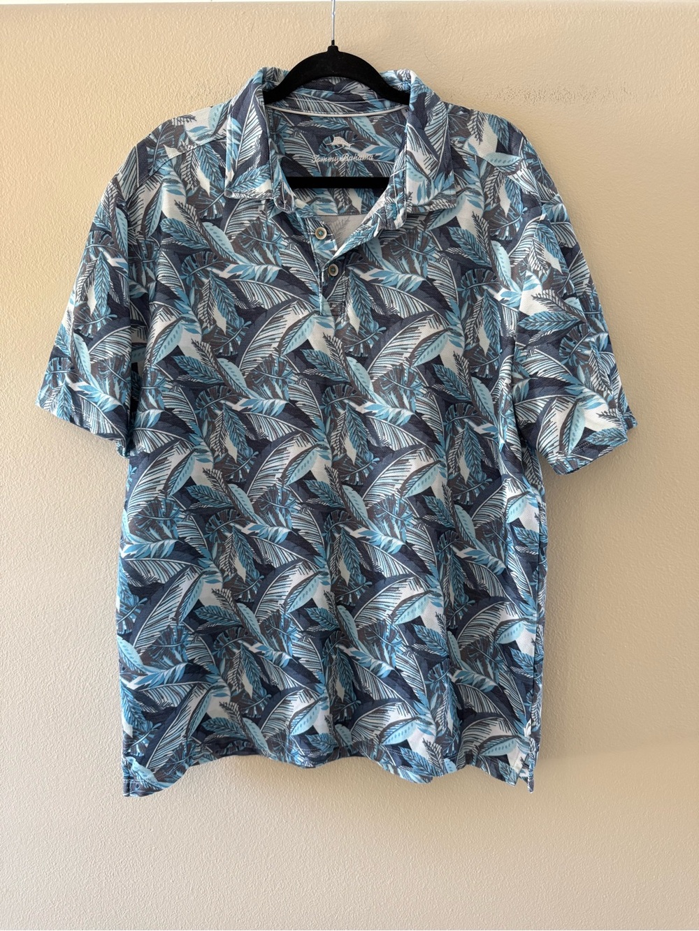 Tommy Bahama Men’s Blue and Teal Leaf-Print Short-Sleeve Polo